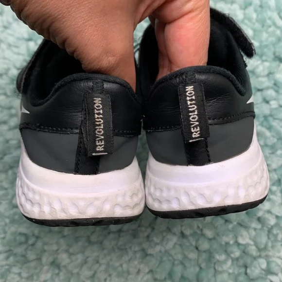 Nike Revolution Black & White Athletic Training Running Sneakers Girls Boys Run - Picture 8 of 16